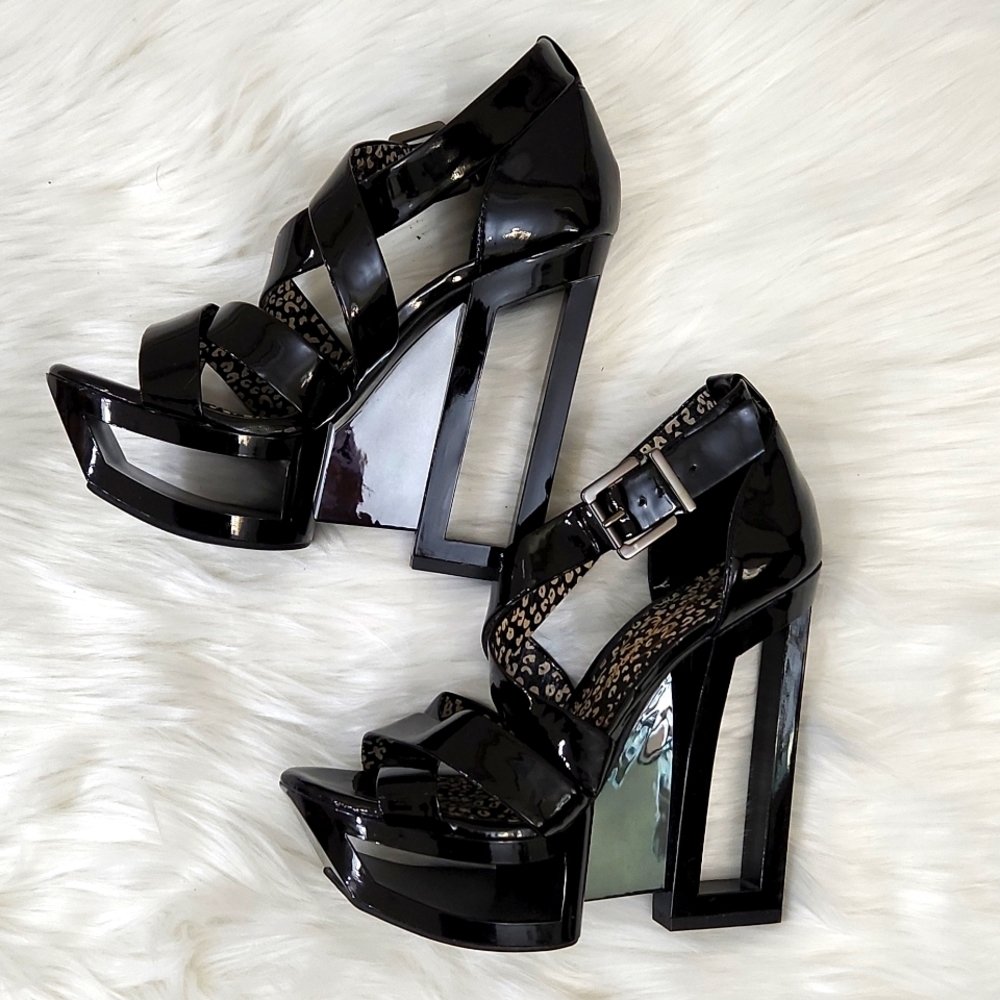 JESSICA SIMPSON Patent strap Wedge Heels Size 8.5